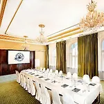 Grand Praha 4*