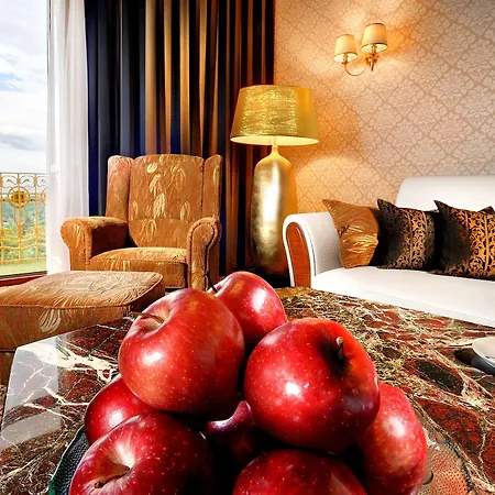 Hotel Grand Praha 4*