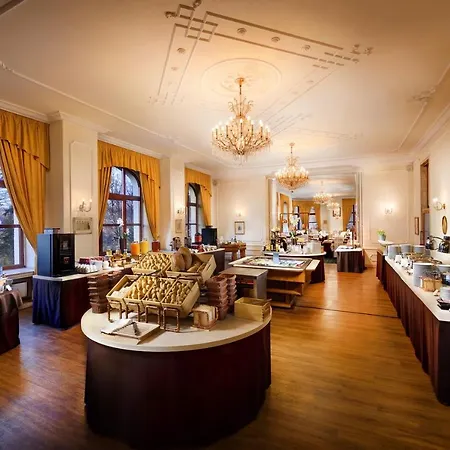 Grand Praha Hotel