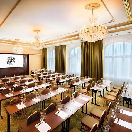 Hotel Grand Praha 4*