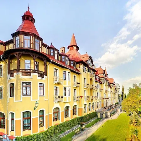 Grand Praha 4* Tatranská Lomnica