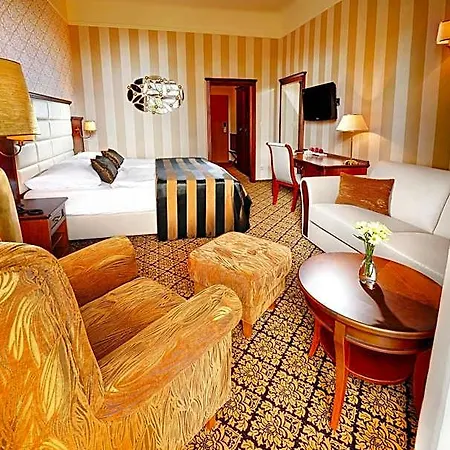 فندق Grand Praha 4*