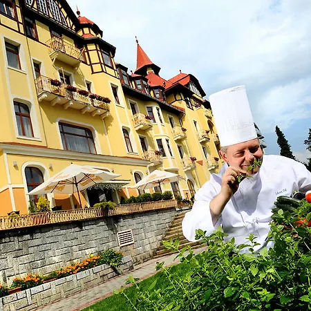 Grand Praha 4*