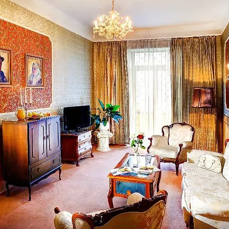 Grand Praha 4*
