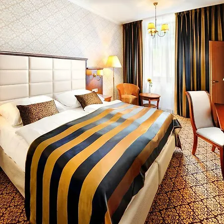 Hotel Grand Praha 4*