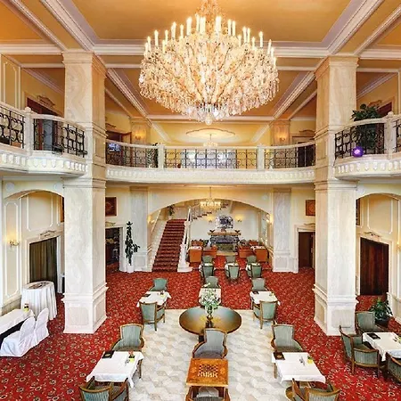 Hotel Grand Praha 4*