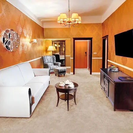Grand Praha Hotel 4*
